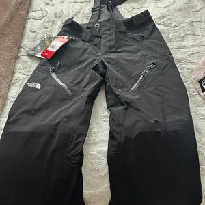 Women’s North Face snow pants